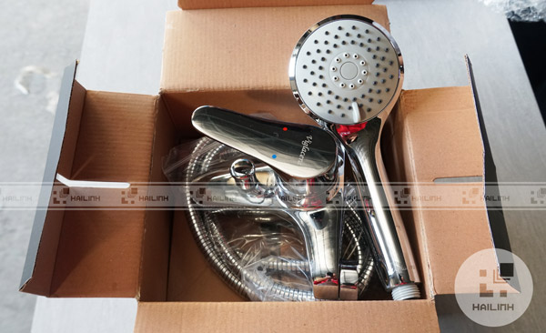 Ảnh cận cảnh sen tắm Viglacera VG515 khi mở hộp