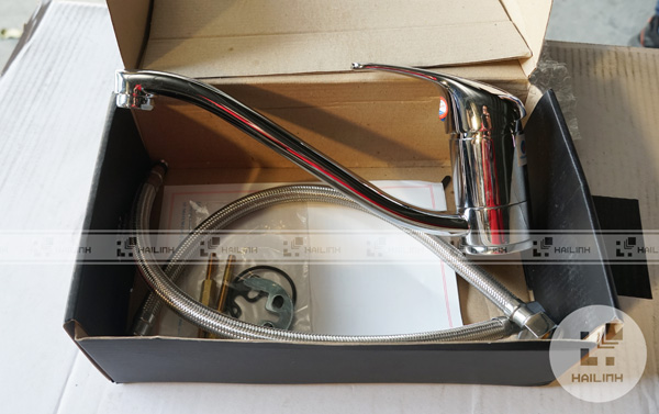 Vòi rửa bát Viglacera VG714 khi mở hộp voi-bep-vg714-mo-hop