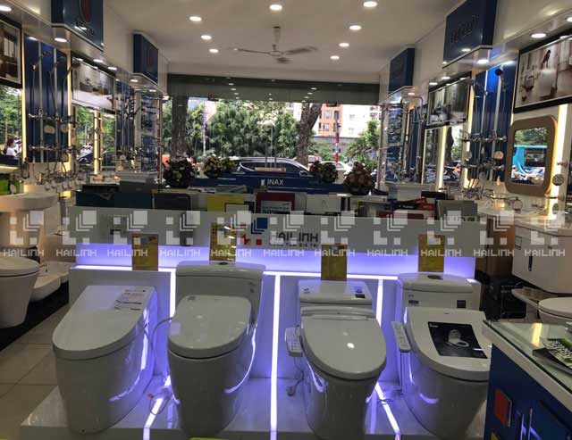 thiết bị vệ sinh tại showroom hải linh