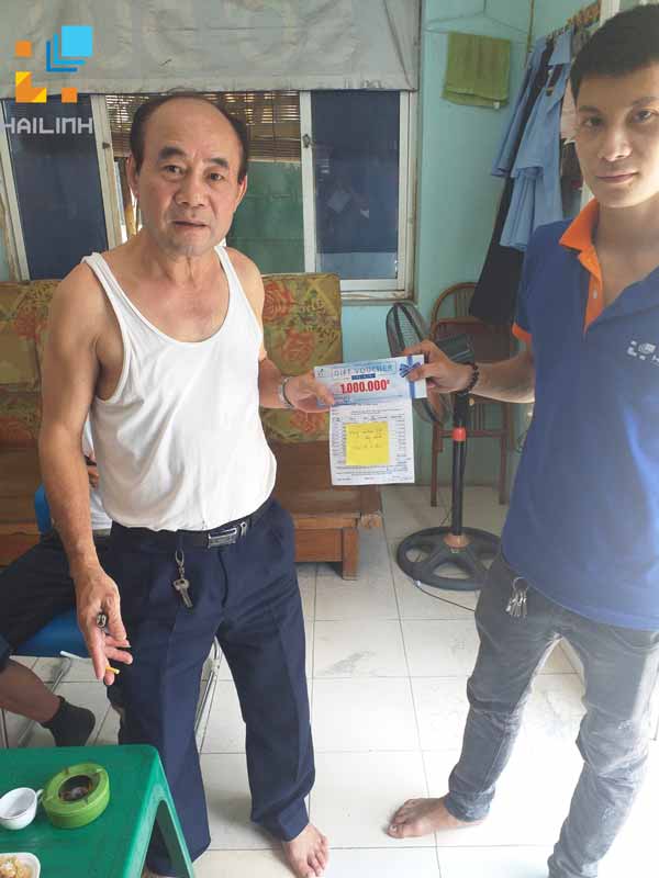 tang-qua-khach-hang-4