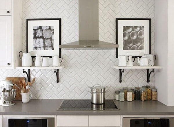 Gach-op-tuong-bep-gach-the