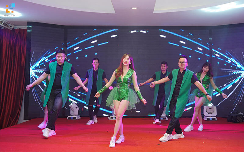 Lễ kỷ niệm 15 năm thành lập công ty TNHH kinh doanh thương mại Hải Linh