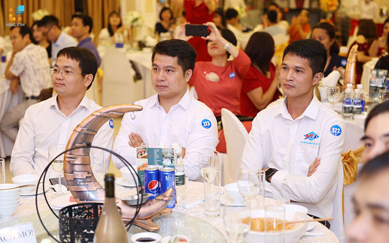 Lễ kỷ niệm 15 năm thành lập công ty TNHH kinh doanh thương mại Hải Linh